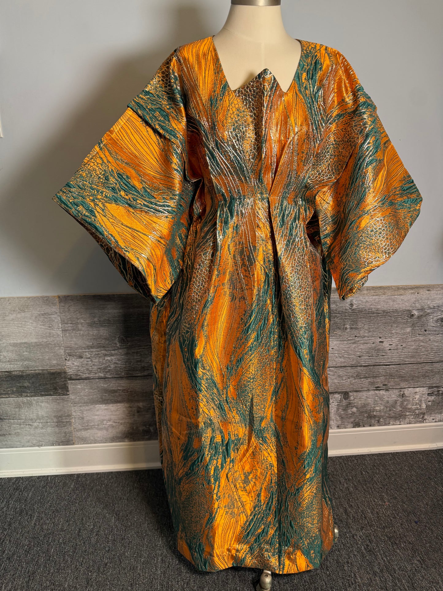 Boubou Ensemble 3 Pièces Lemah – Robe Intérieure + Foulard | Élégance Africaine Luxe | Dore Mix