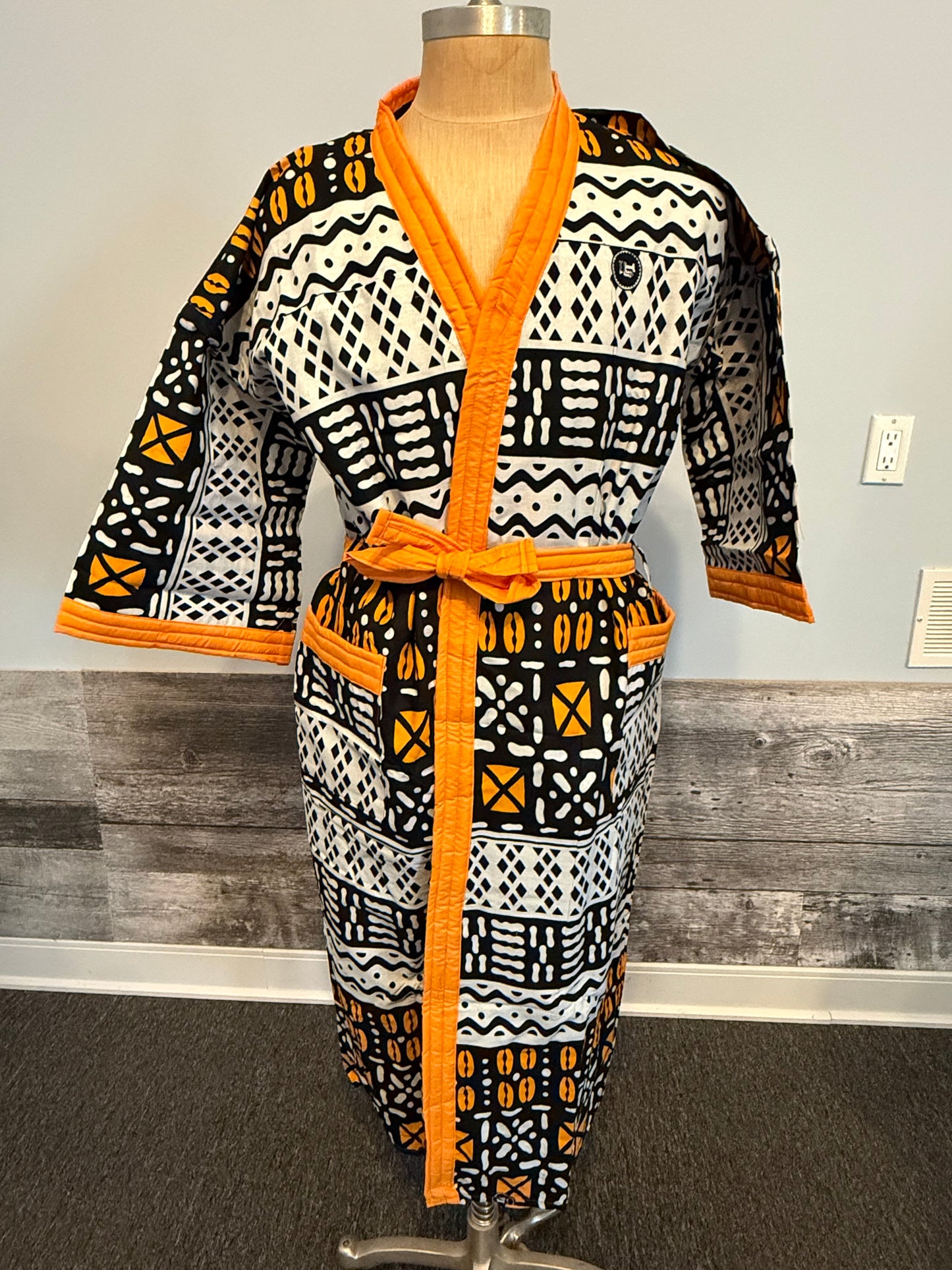 Peignoir mixte Lemah – Orange, Noir & Blanc (Peignoir & Pantoufles)