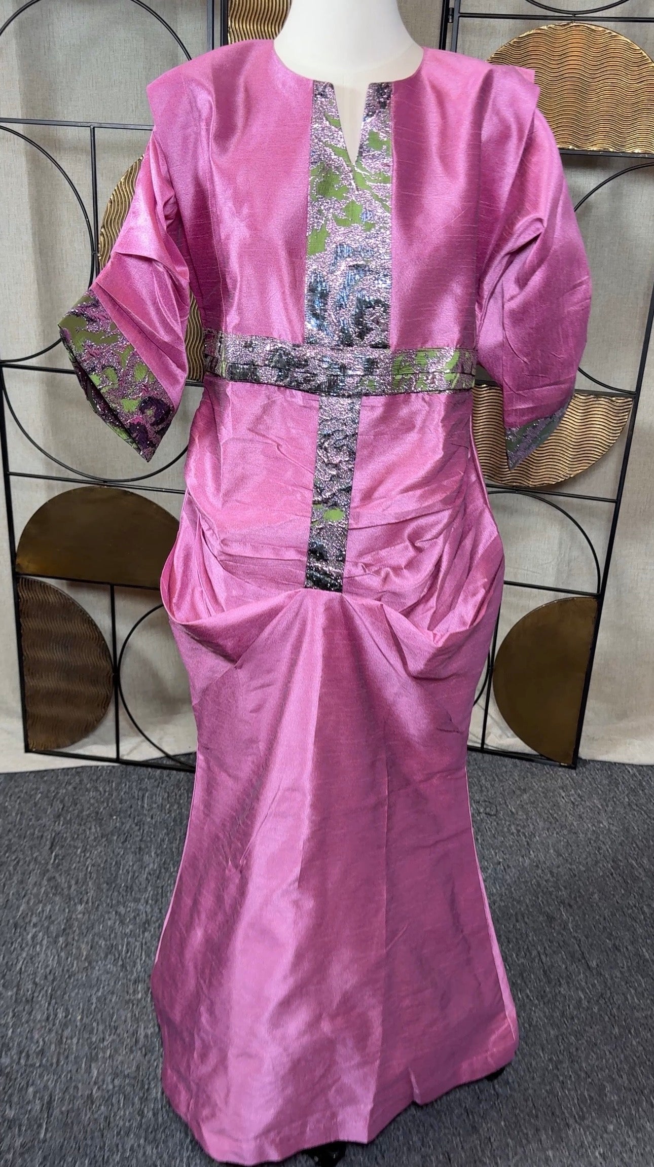 Robe ALINA  rose chantoum – 3 Pièces Afro Élégance | LEMAH