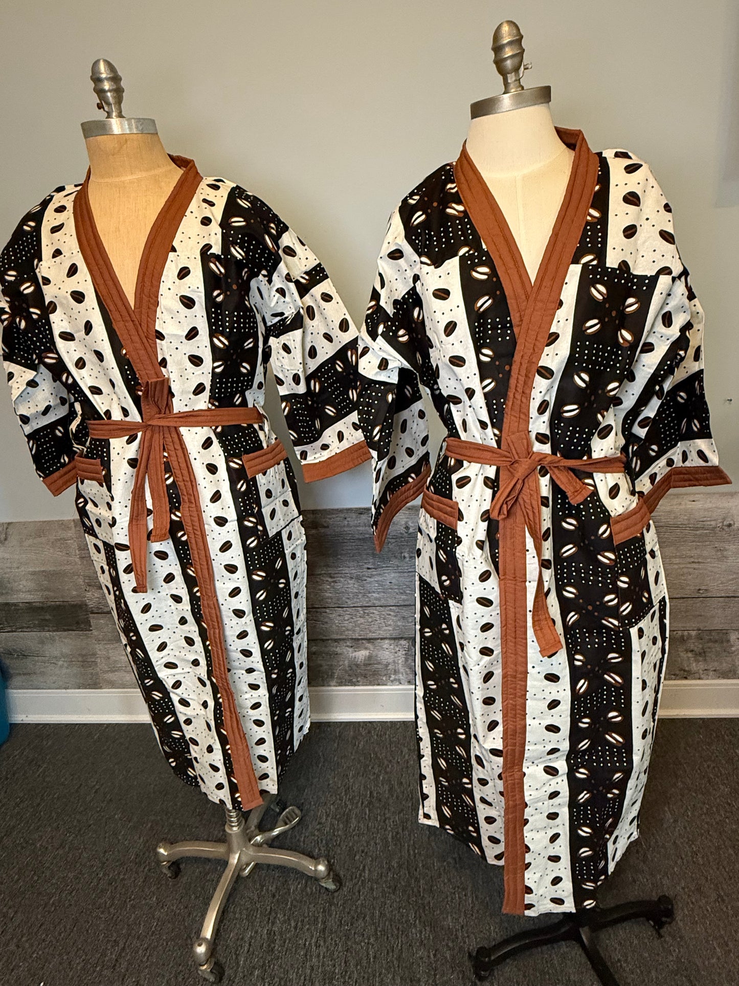 Peignoir mixte Lemah – Marron & Noir (Peignoir & Pantoufles)