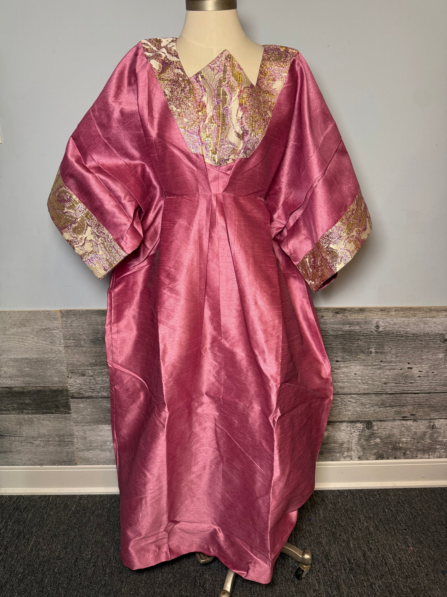 Boubou 3 Pièces Femme – Boubou +Robe Intérieure + Foulard | Chantoum Luxe Lemah | Rose