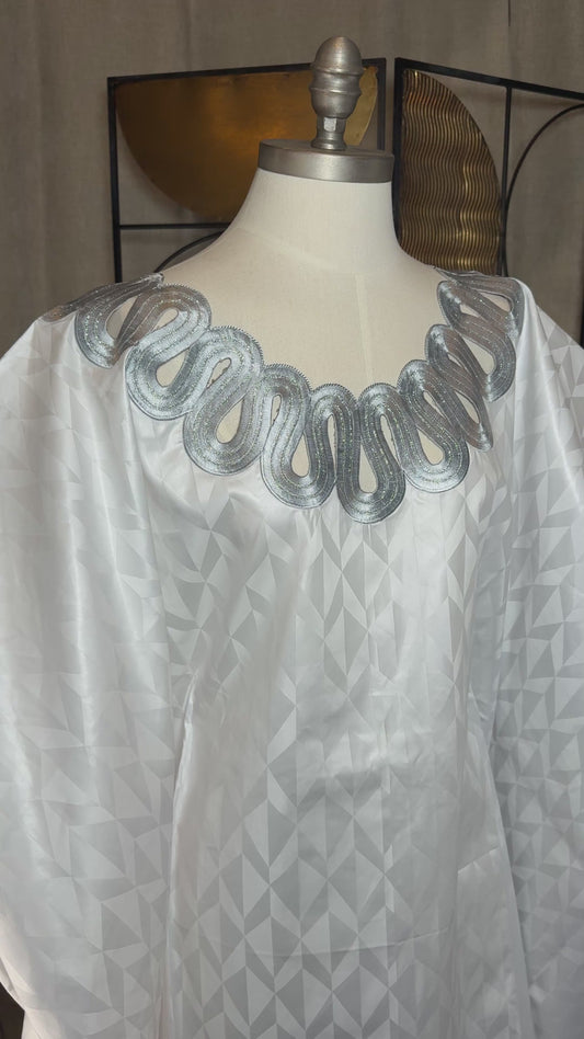 Boubou Claire | Blanc | Bazin riche | 3 pièces | Mode africaine | LEMAH Canada